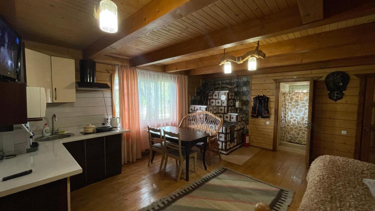 Будиночок В Карпатах Yaremche Exterior photo